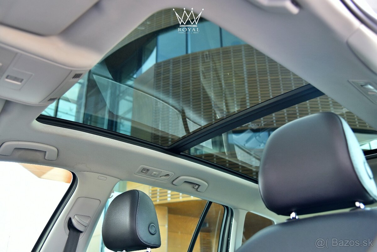 Volkswagen Golf Variant 2.0TDI Highline WEBASTO Keyless - 13