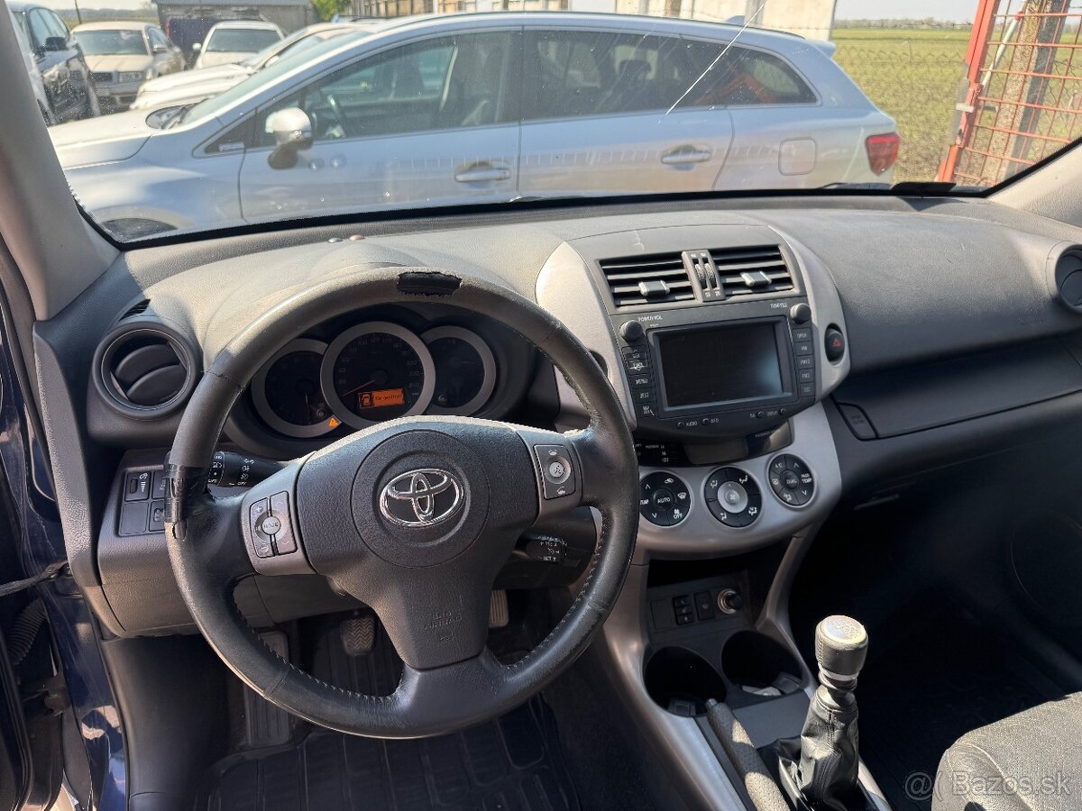 Toyota Rav 4 - 13