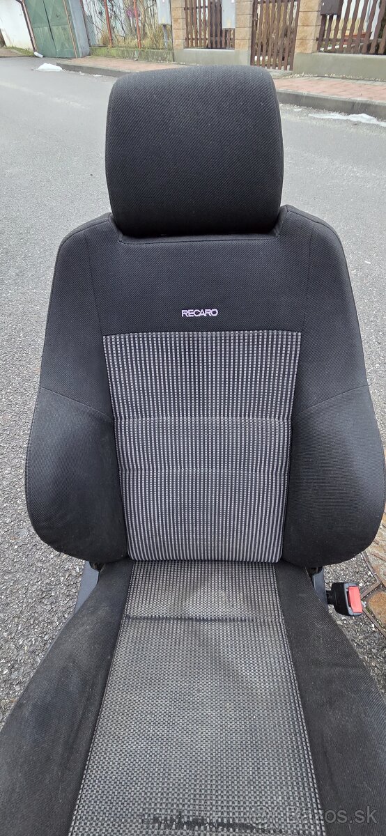 Sedačky golf 4 recaro - 13