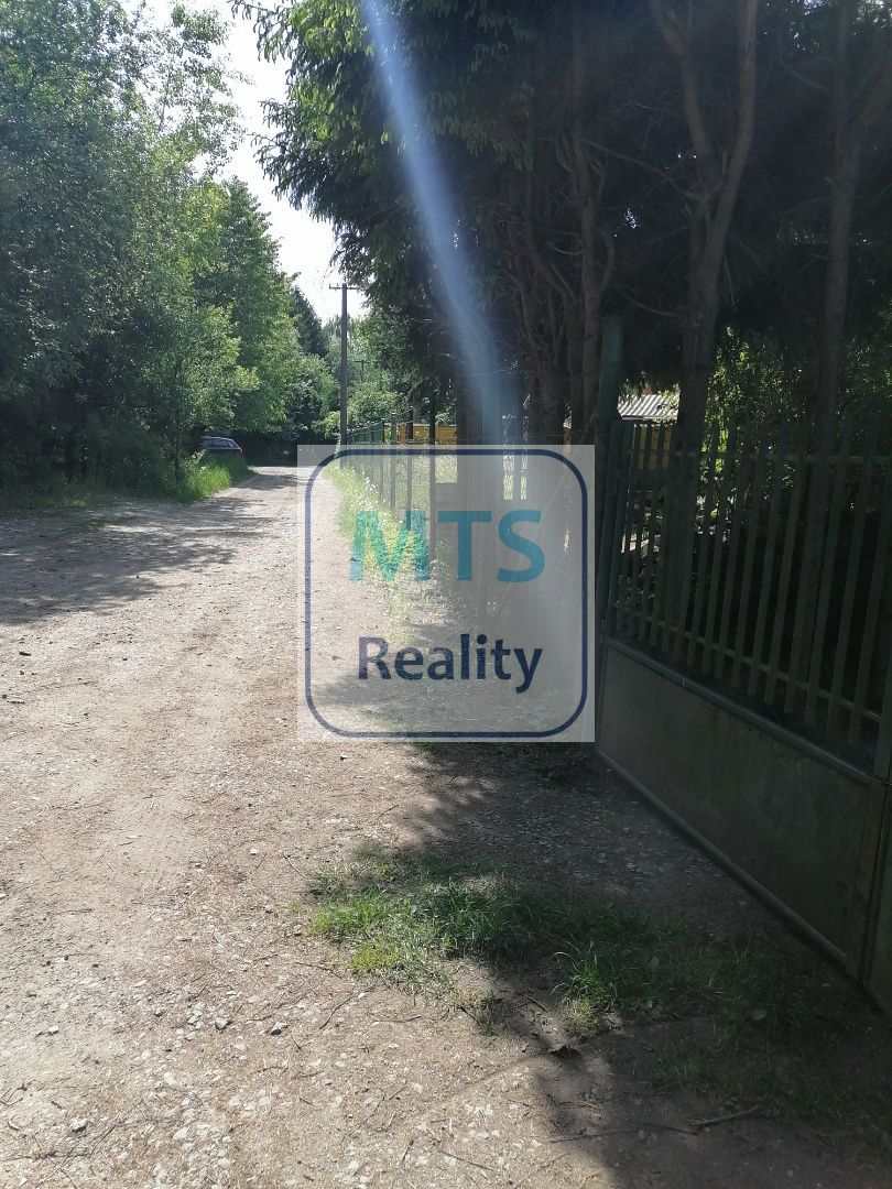 Ponúkame na predaj  murovanú chatku so záhradou v záhradkárs - 13