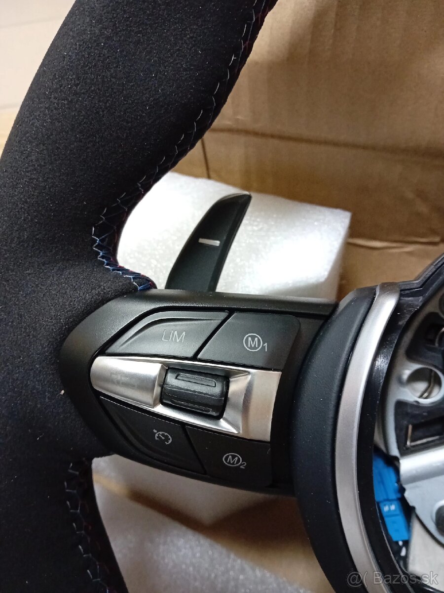 Športový alcantara BMW volant - 13