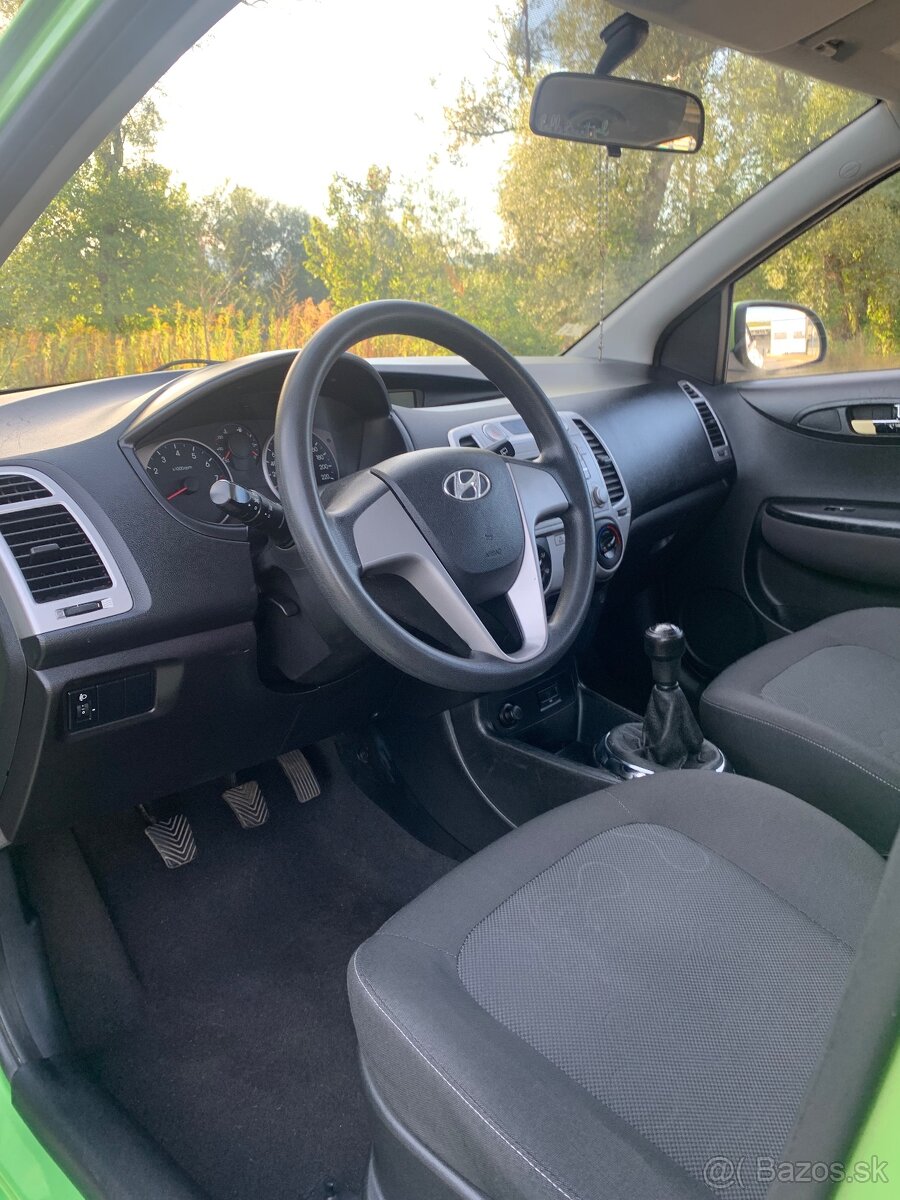 Hyundai i20 - 13