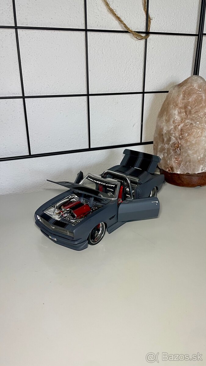 1:24 Modely - 13