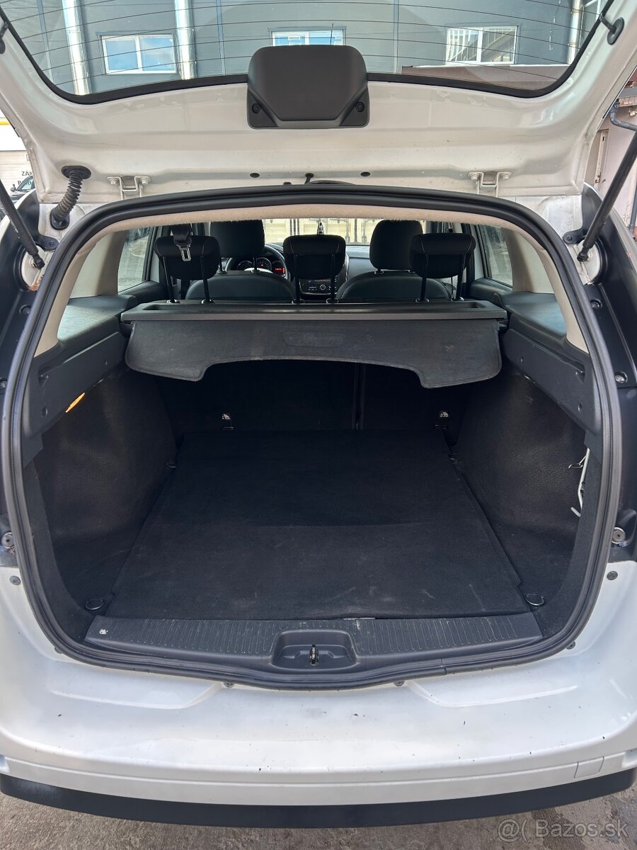 Dacia Logan MCV 0.9 TCE - 13