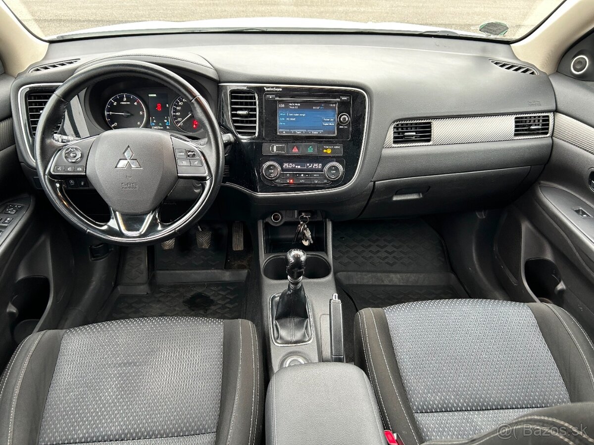 Mitsubishi Outlander 2.2 diesel, 4x4, 7 miest - 13