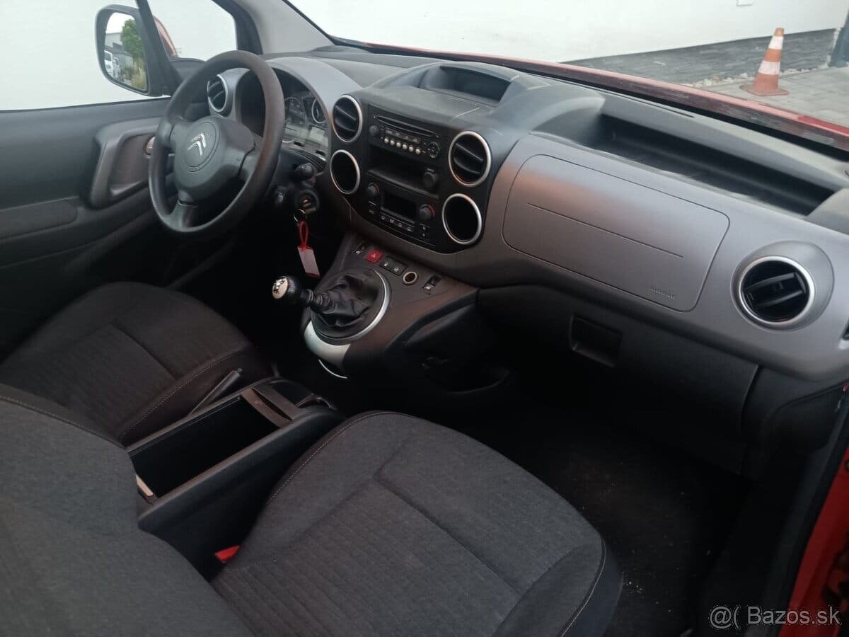 CITROEN BERLINGO 7 MIESTNE - 13