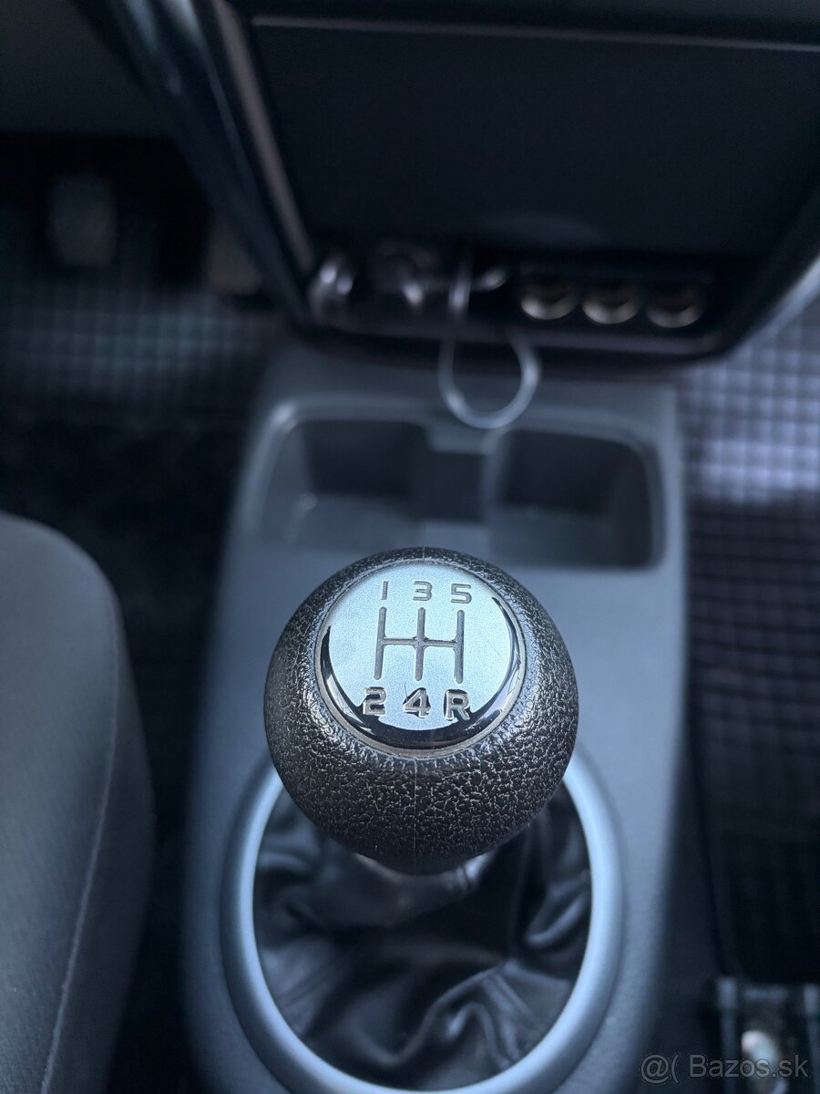 predám Suzuki SX4 1.6 benzín - 13