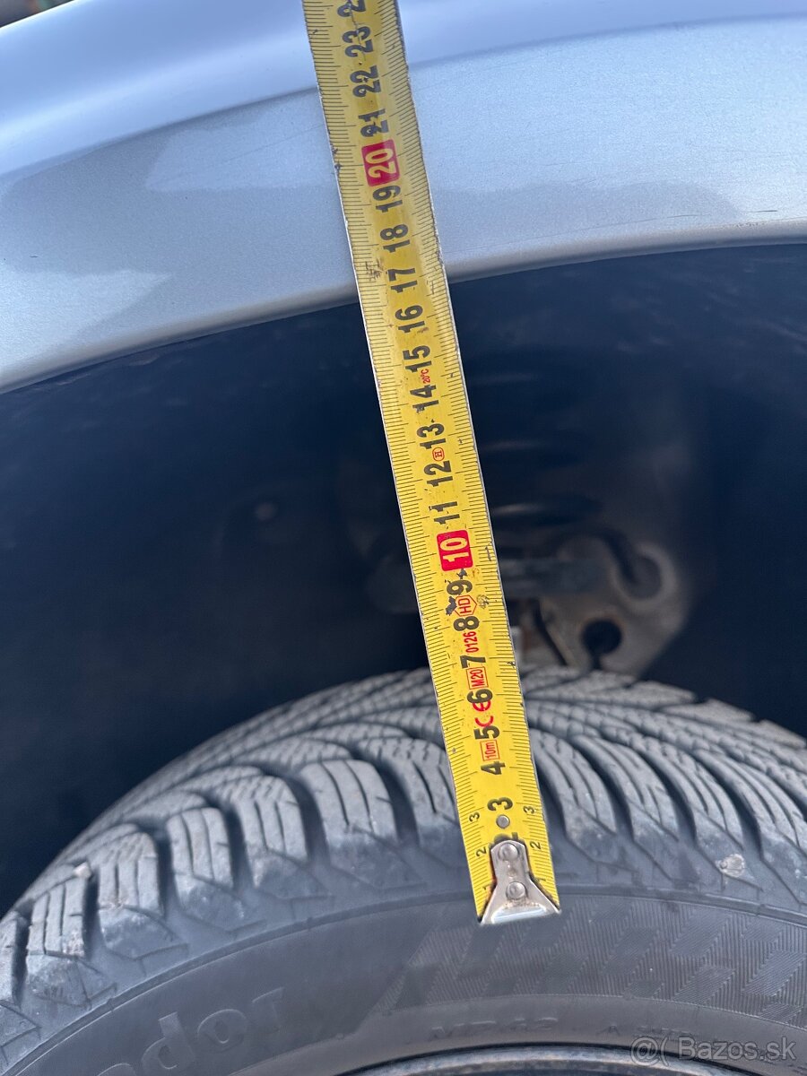 Škoda Yeti 4x4 1,8 tsi benzín - 13