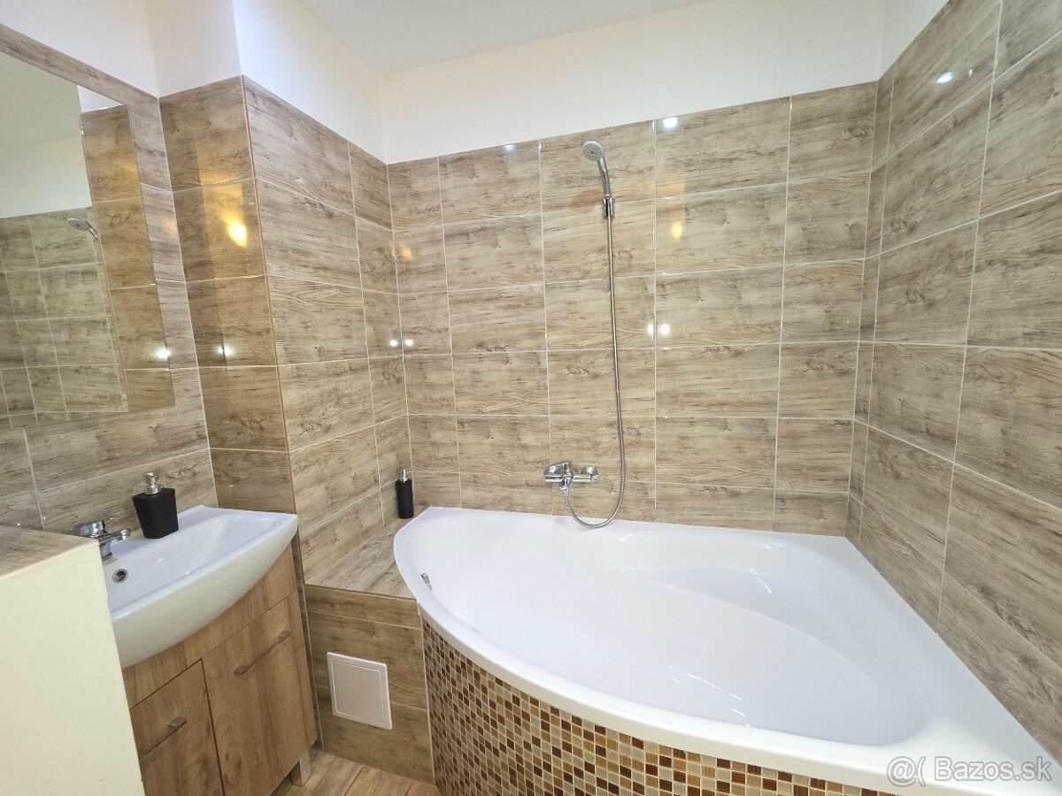 Krátkodobý Prenájom Apartmán BB-Centrum od 3hod. - 13