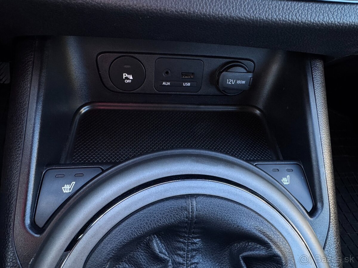 ✅ 2014 KIA Sportage 1,7 CRDi Gold 103tis. km, kúp v SR - 13