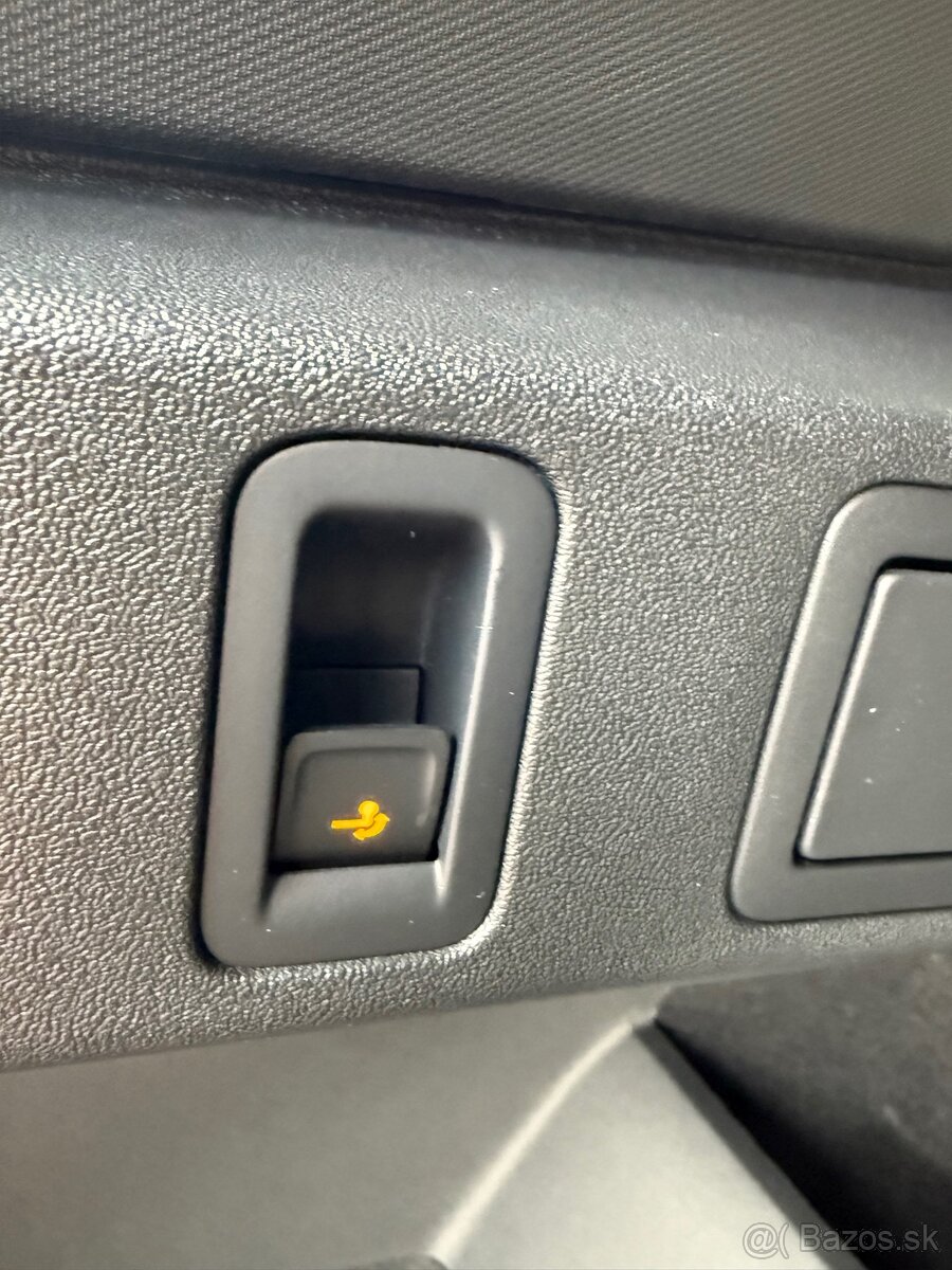 VW Tiguan R LINE 2.0 TSI 195kw 4MOTION DSG 4/2025 - 13