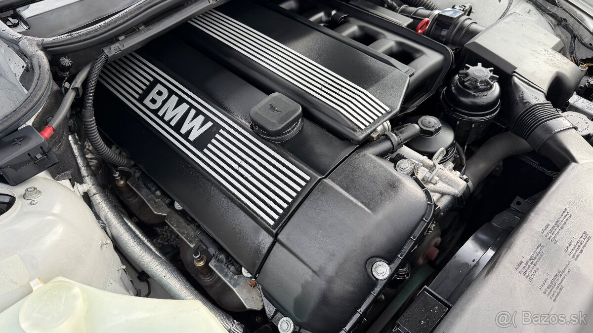 BMW 3 E46 6-valec benzín M52 manuál - 13
