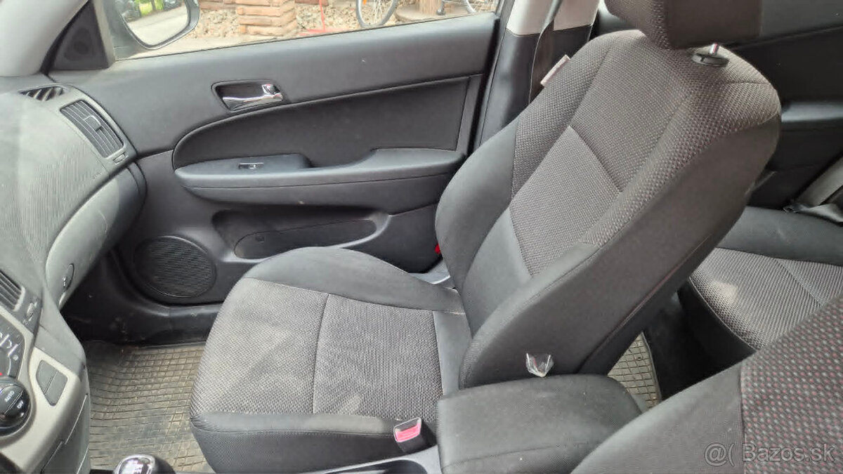 Hyundai I30 1,4i 80,20kw, kód: G4FA - 13