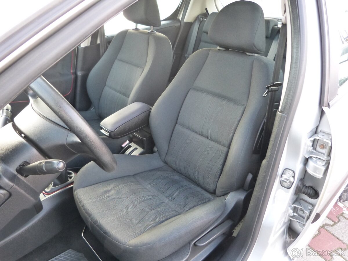 Peugeot 207 1.4e Slovakia - 13