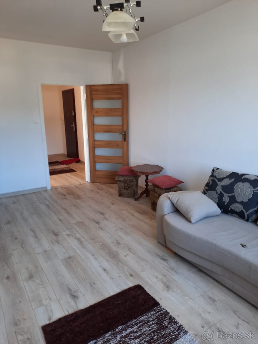 Prenájom 2,5 -izbový byt - 13