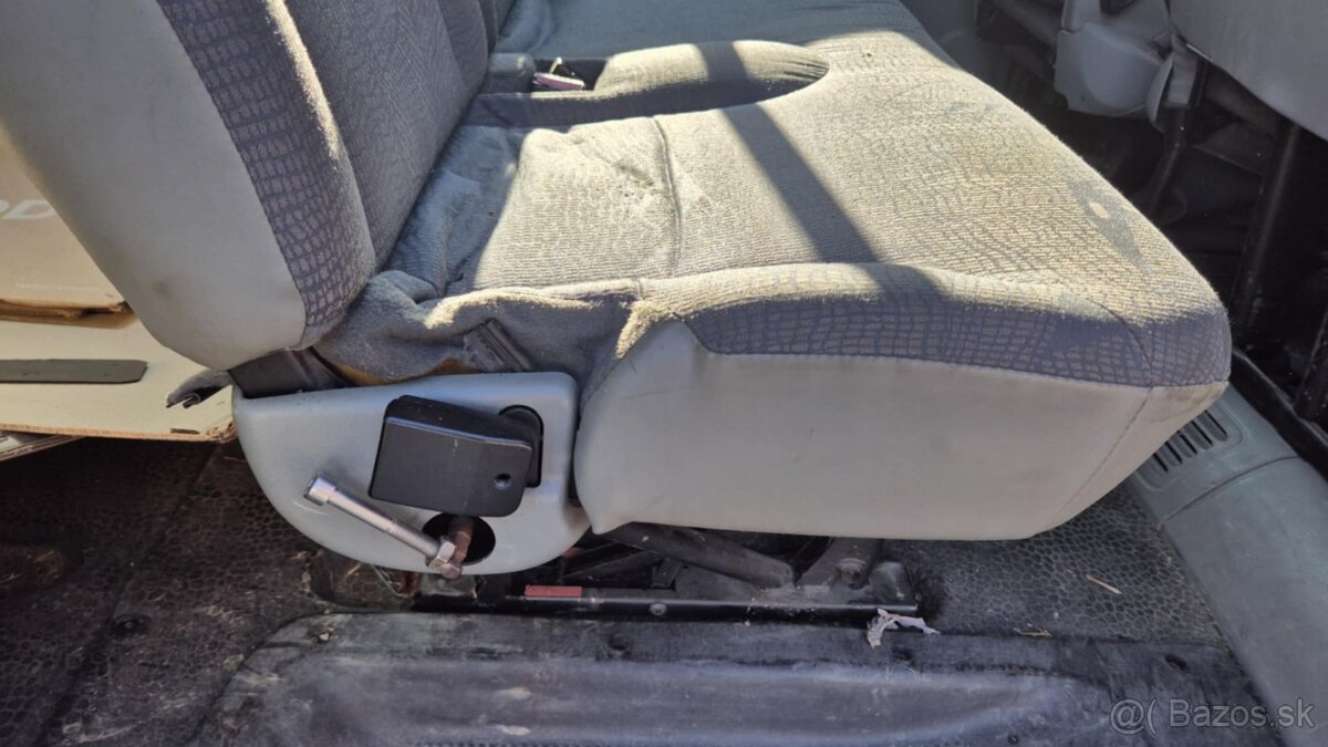 Renault Trafic 1,9DCI 74kw kód motora: F9QU7 - 13