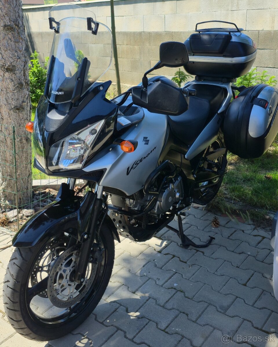 Suzuki V strom DL650 - 13