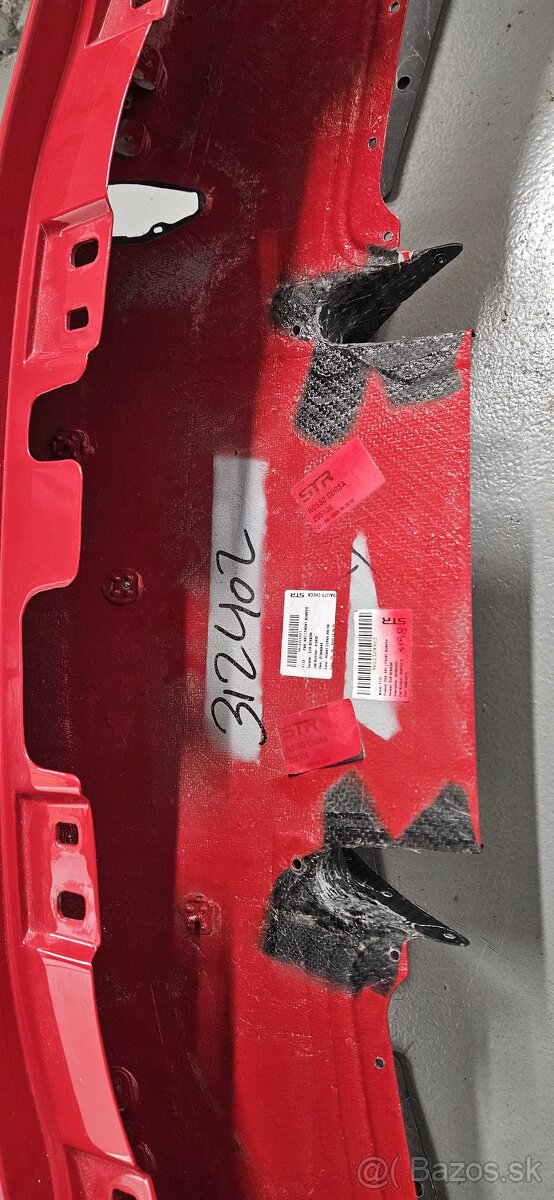 Ferrari SF90 nárazník,front bumper 985876279 - 13