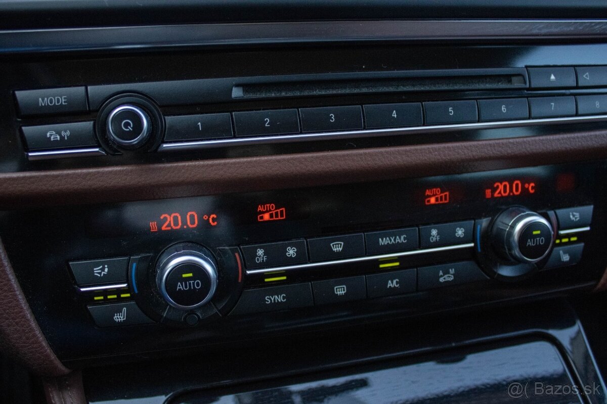 BMW Rad 5 Touring 520D 140kW XDRIVE 2016 - 13