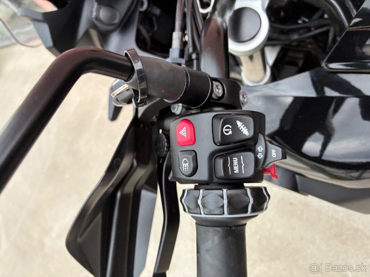 BMW F750GS - 13
