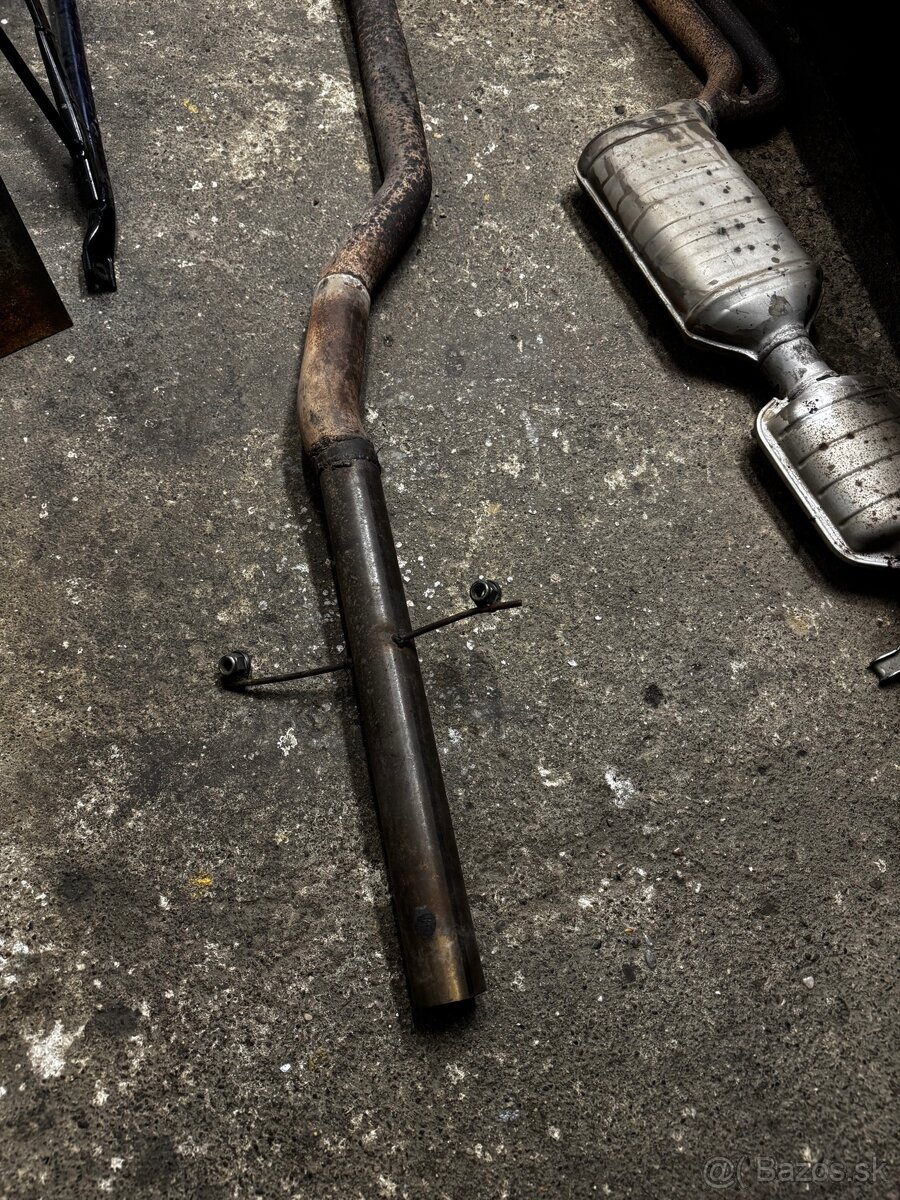 BMW e36 výfuk - 13