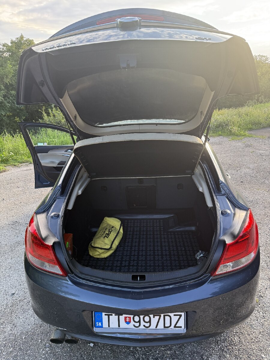 Opel Insignia 1.8 - 13