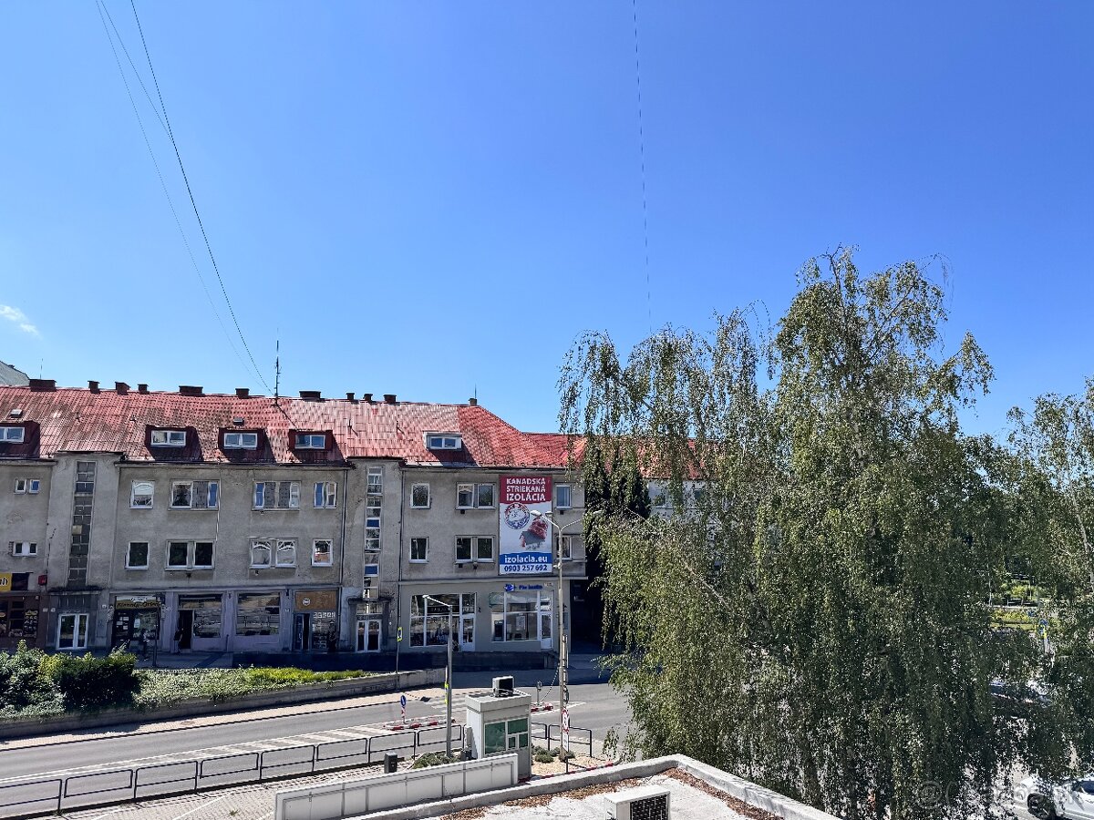 NA PREDAJ 3-izbový byt v centre mesta Prievidza - 13