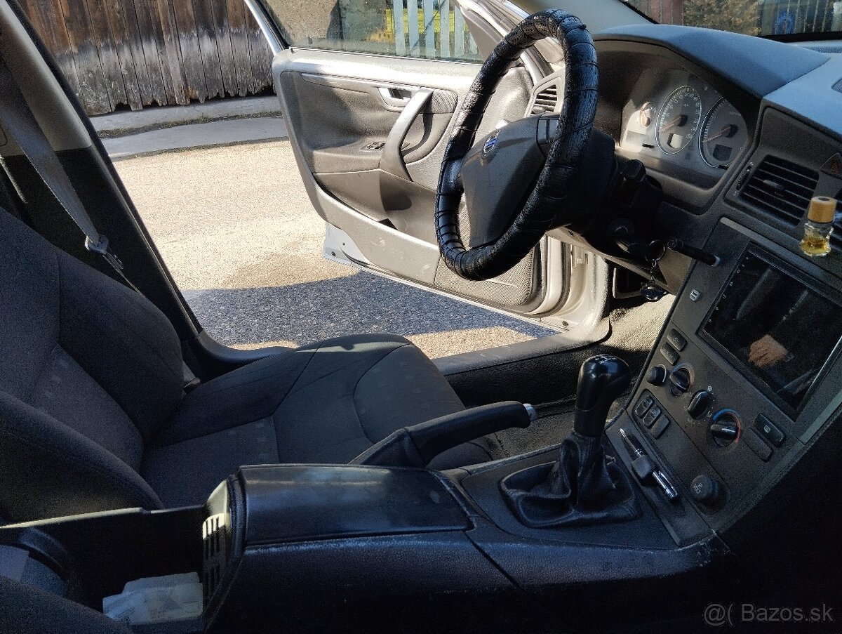 VOLVO S60 2,4D 2001 5-st. manuál - 13