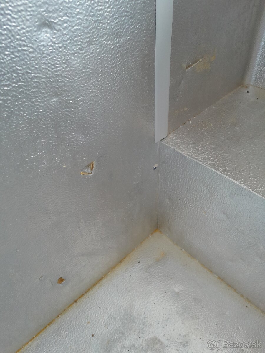 Truhlicová mraznička Liebherr - 13