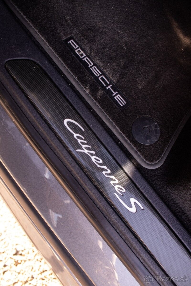 Porsche Cayenne S 4,2 V8 281 kW - 13