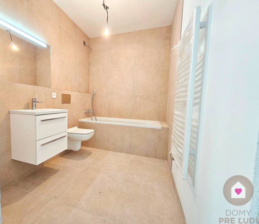 2- izbový byt 56 m2, PIVNICA, KLIMATIZÁCIA, ŽALÚZIE, REKUPER - 13