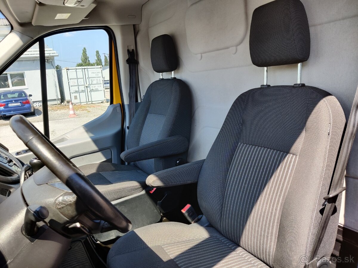 Ford Transit - 13