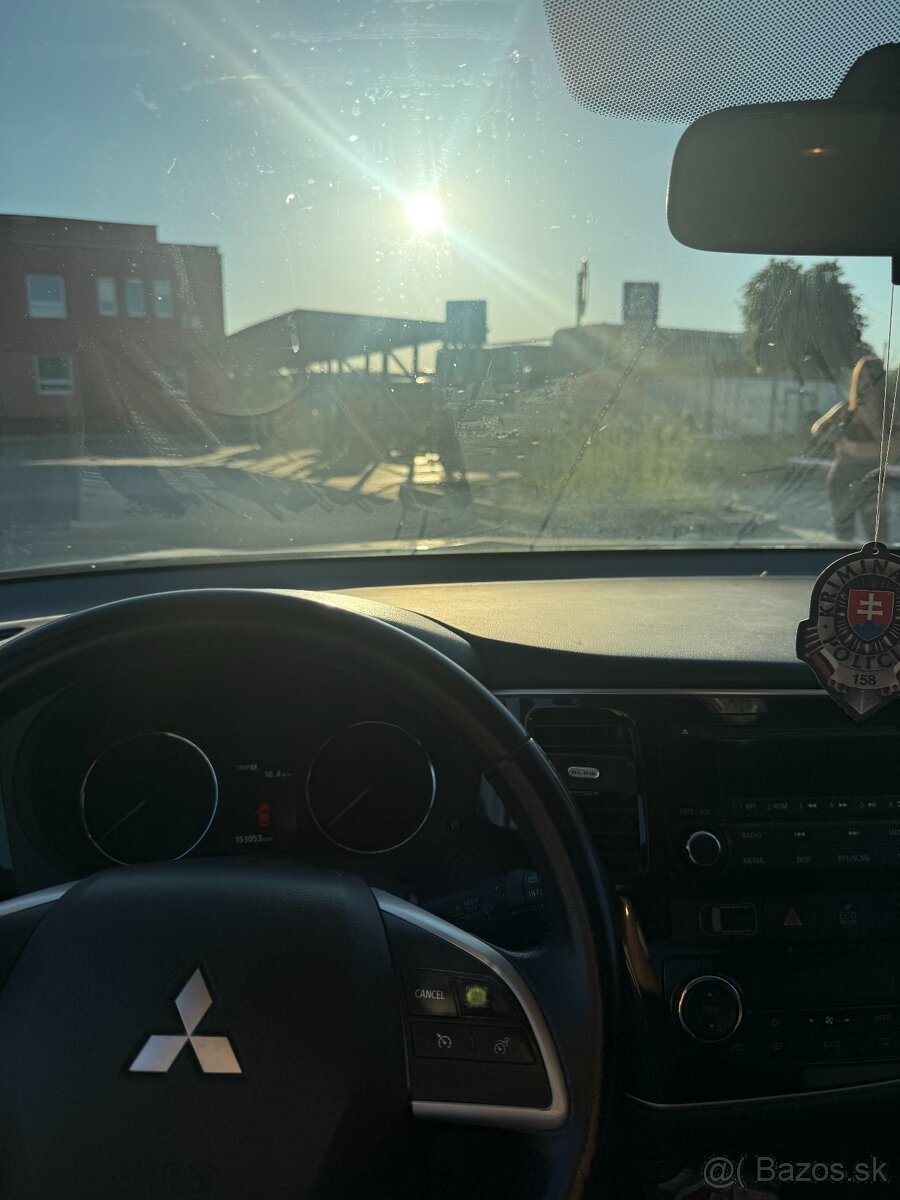 MITSUBISHI OUTLANDER 2,0 benzin+LPG - 13