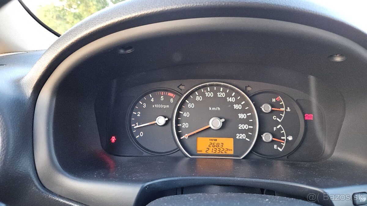 Kia Carens - 13