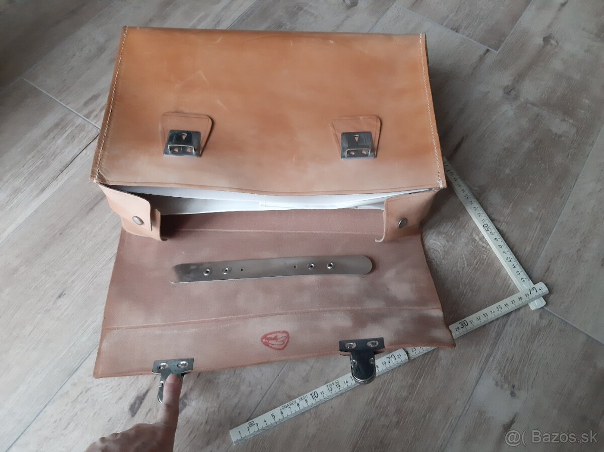Stará kožená kabela - 13