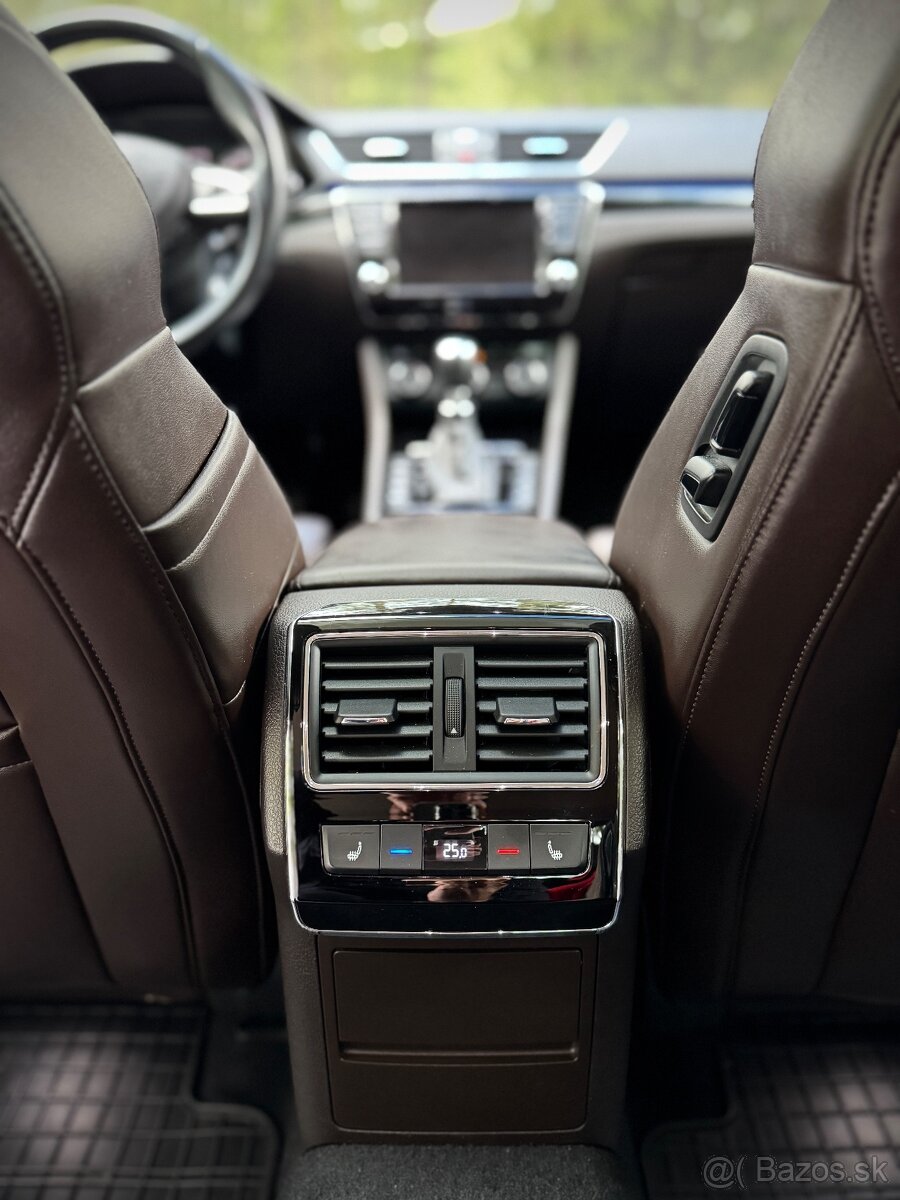 ŠKODA SUPERB 2.0 TDi 4x4 Laurin & Klement - 13