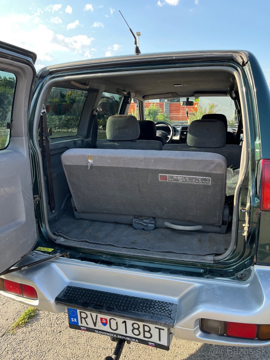 Nissan terrano 2.7Td - 13