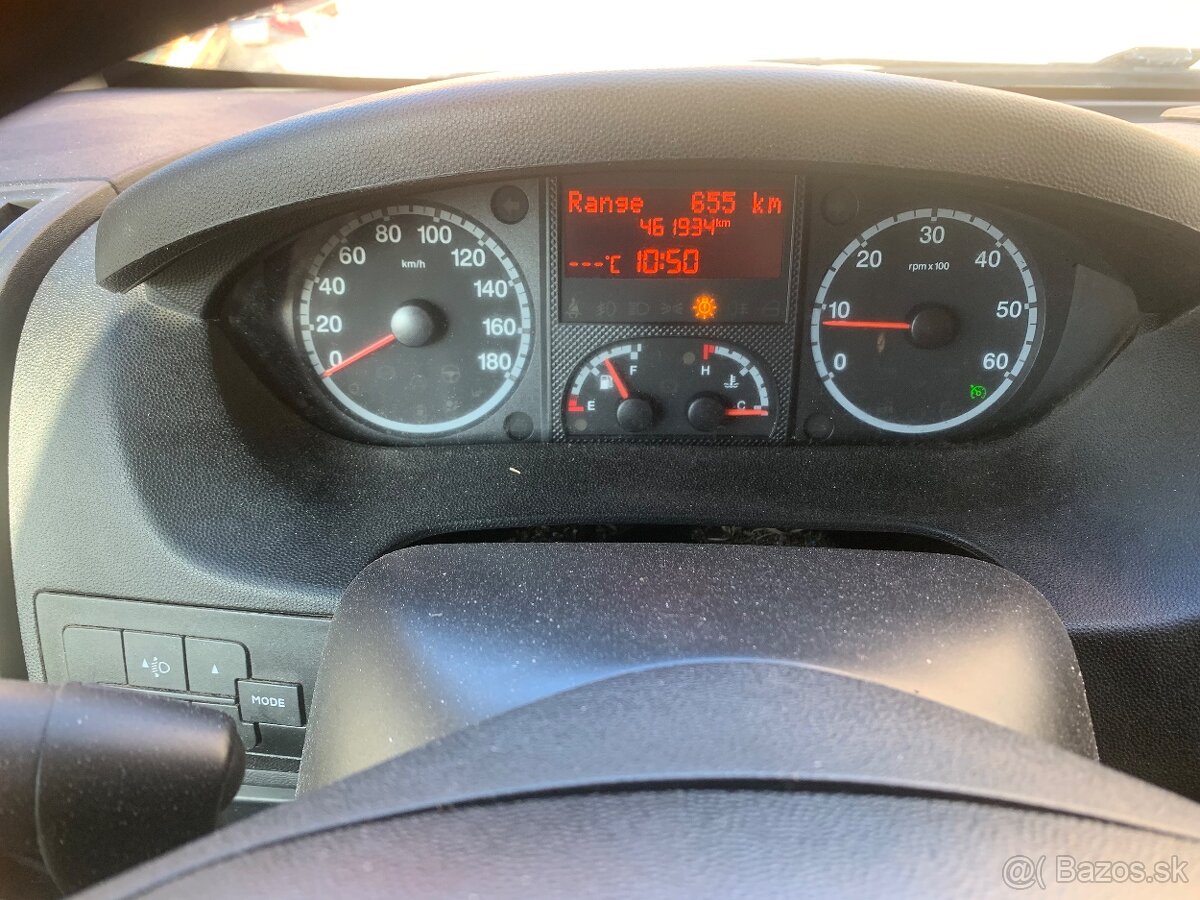 Citroen Jumper 2,2 HDi pre 3 osoby - 13