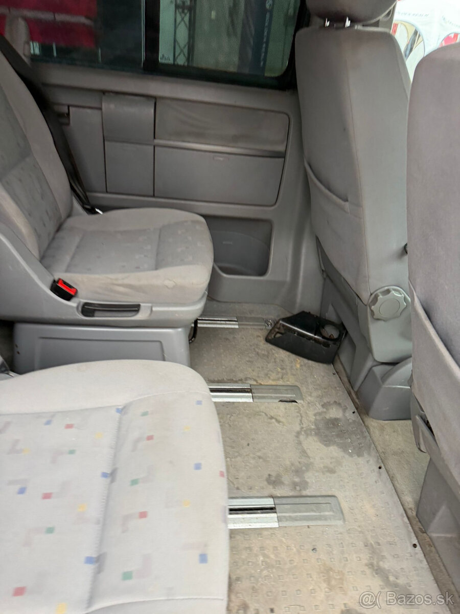 Volkswagen Multivan 2.5 TDI | 7 míst | Webasto | Bez koroze - 13