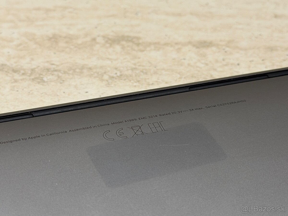 MacBook Pro Retina 13" (2018) - Core i7 - 16GB SSD 256 - 13