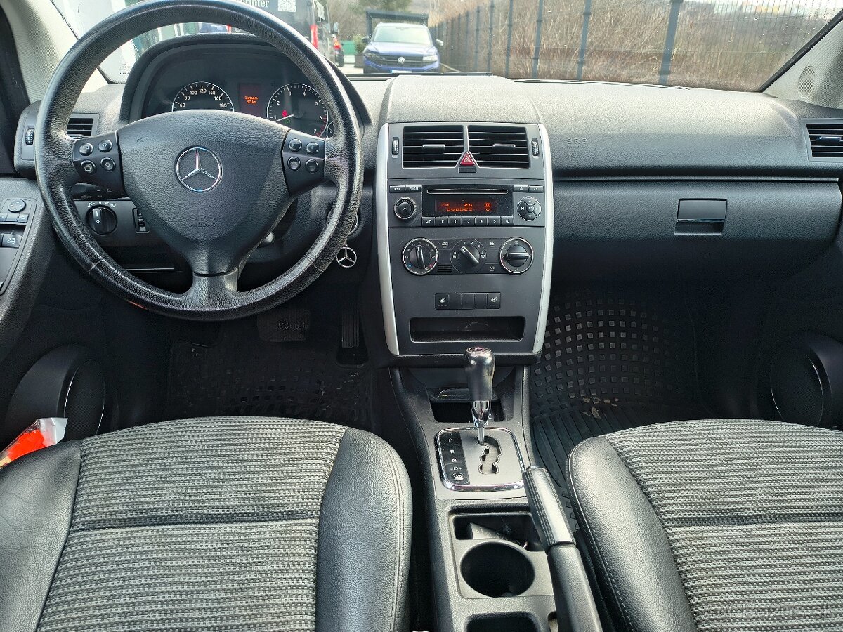 A150 benzín AUTOMAT Slovenské - 13