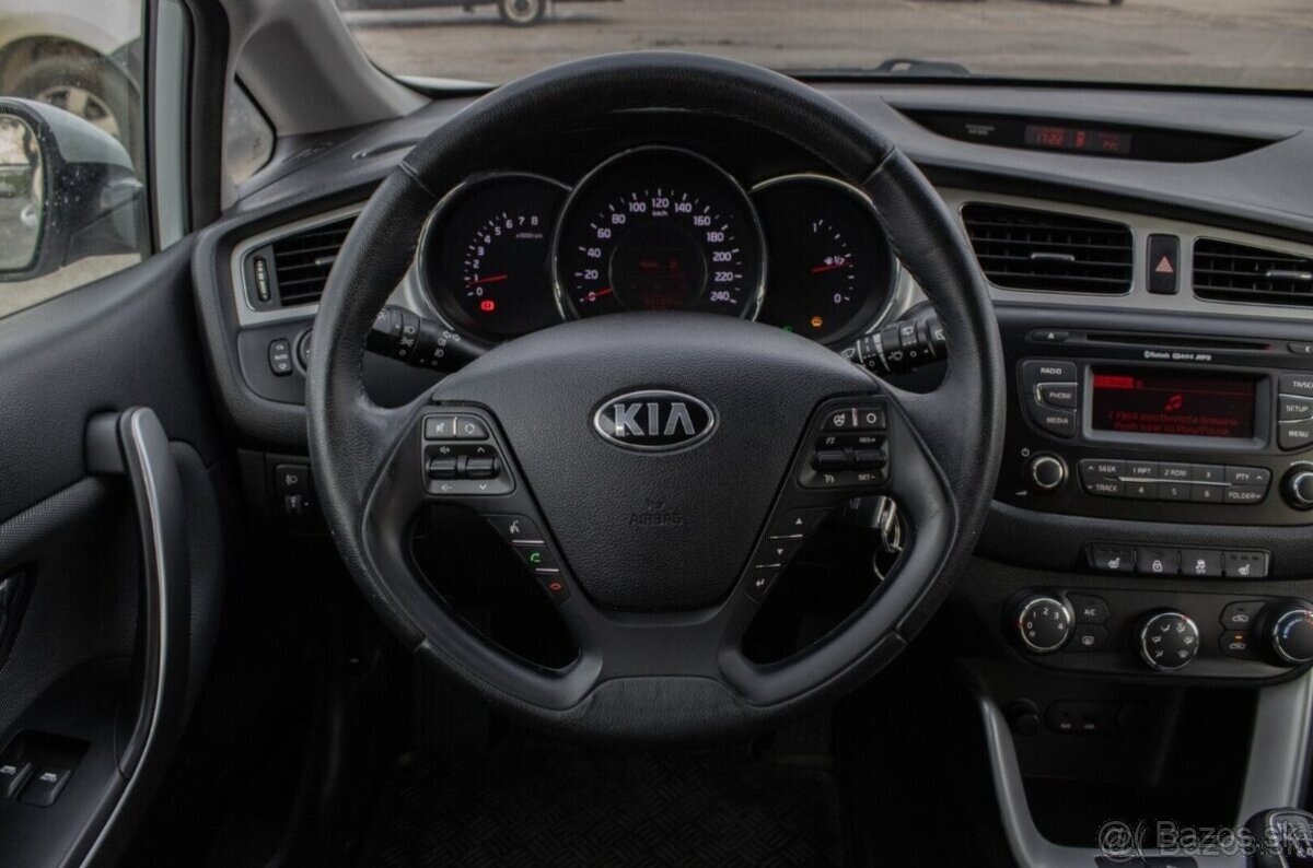 Kia ProCeed 1.4 73KW, benzin, 6st. Manual - 13
