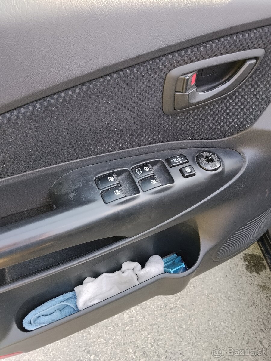Hyundai Tucson 2.0CRD - 13