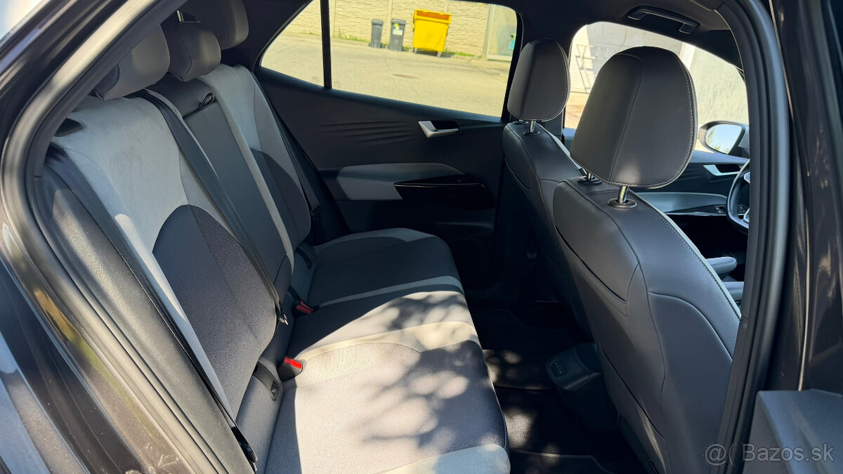 Volkswagen ID.3 Performance Upgrade 58kWh 1st - 13