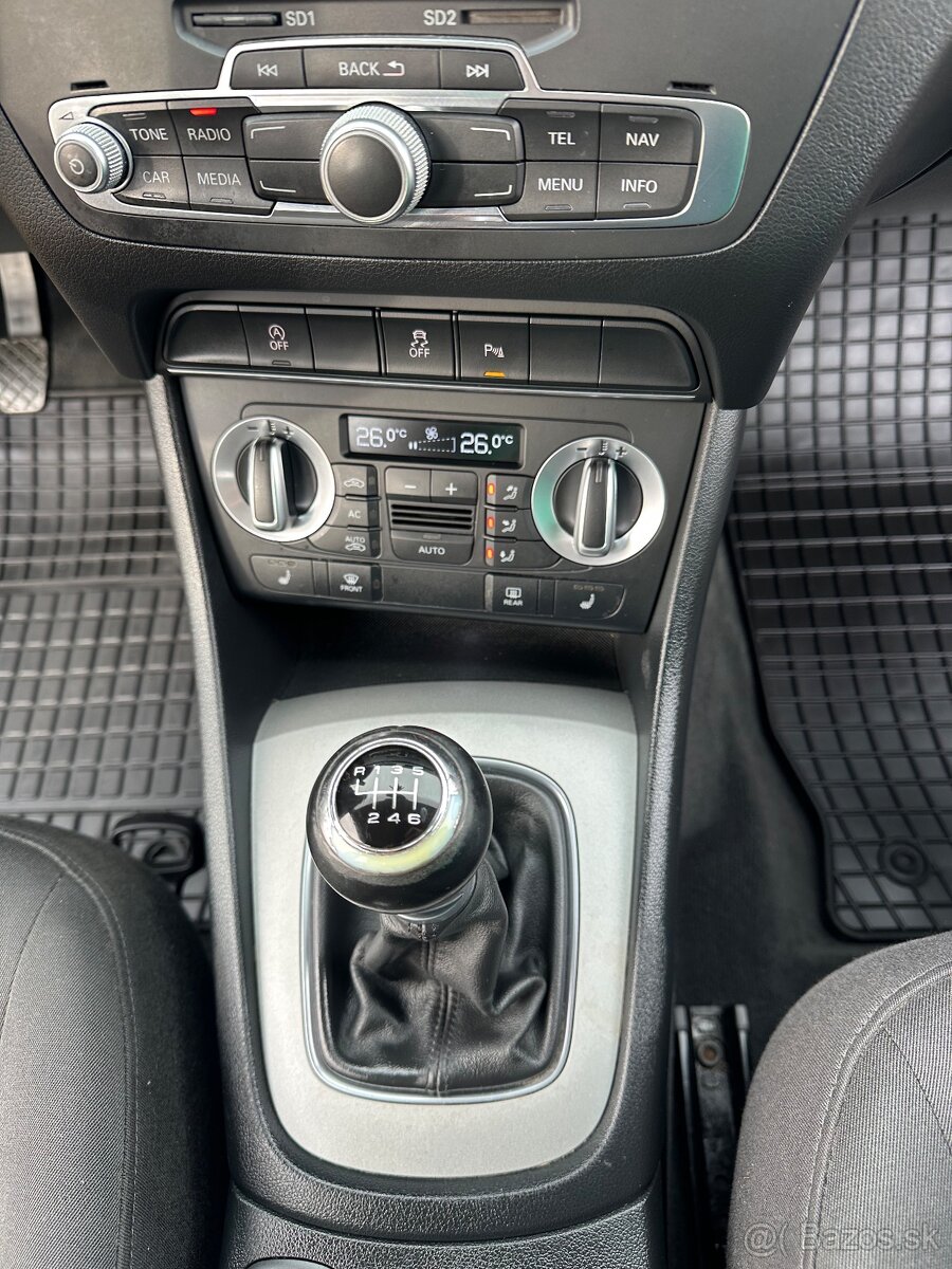 Audi Q3 2.0 TDI Prestige - 13