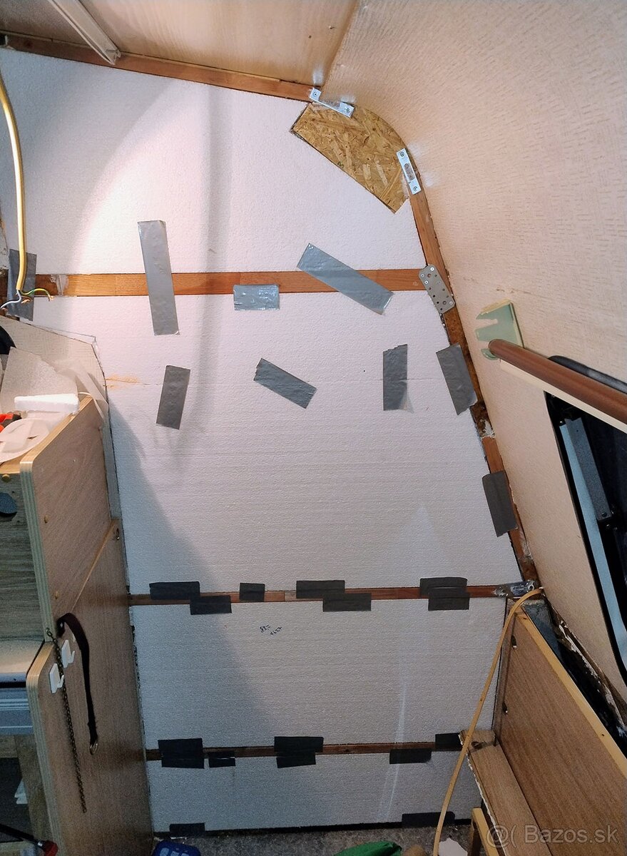 Karavan Sterckeman Fjord 330E REZERVOVANÝ - 13