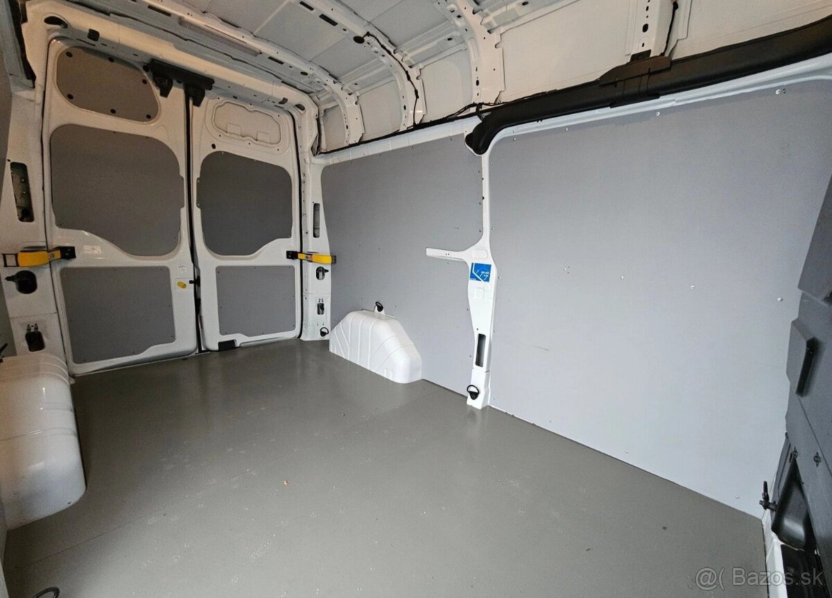 Ford Transit Custom L2H2 2.0TdCi 170 koni - 2021 - 13