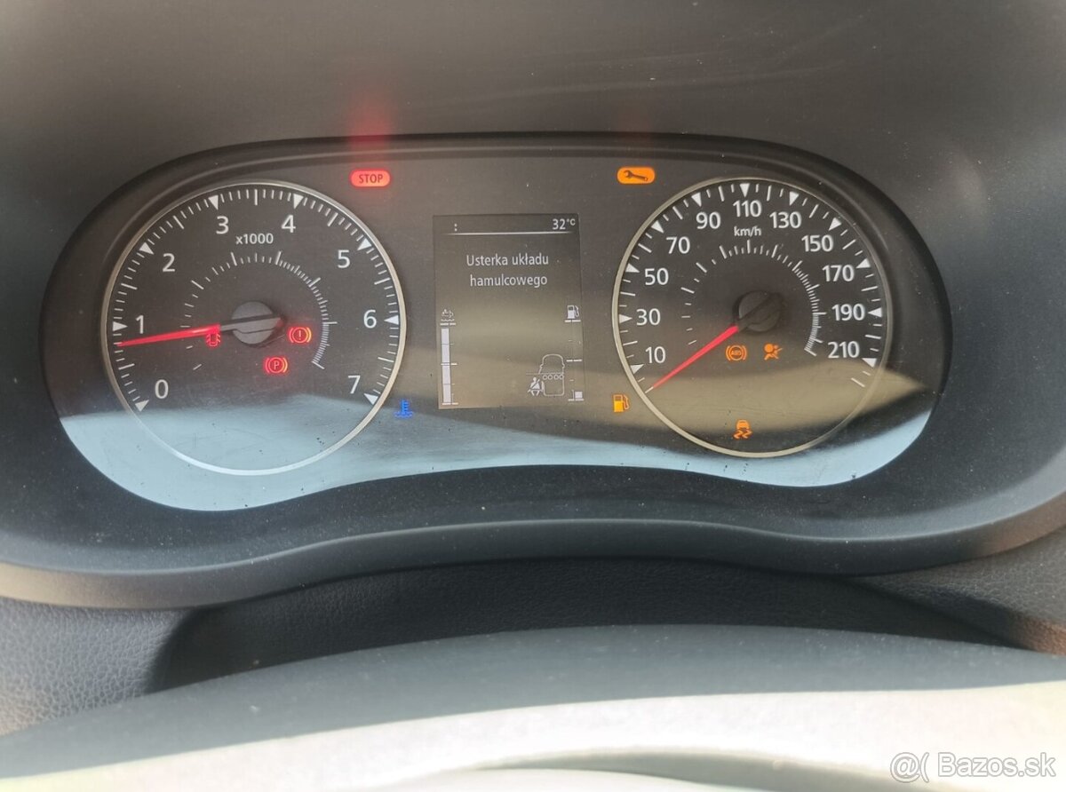 Renault Master 107 kW - 13