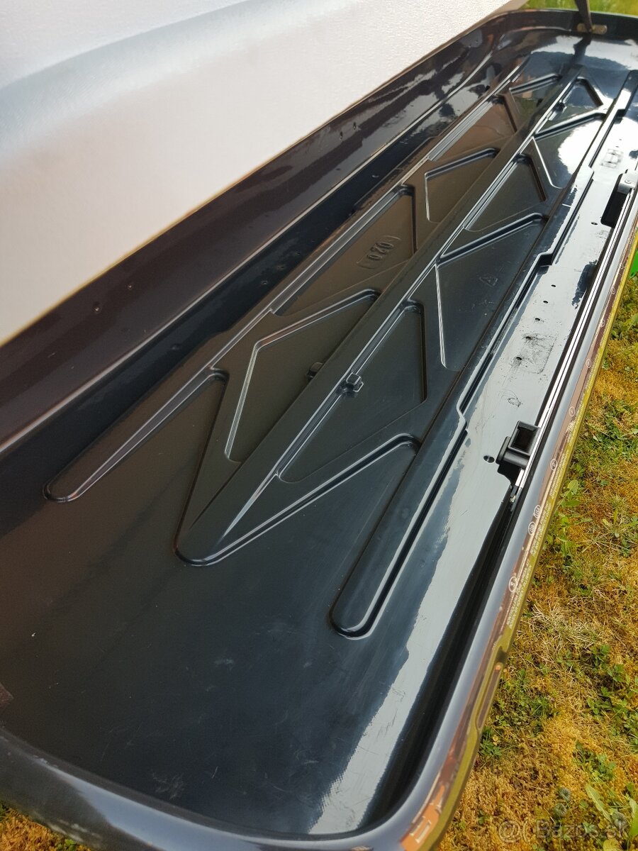 Strešný box THULE Polar 500 - 13