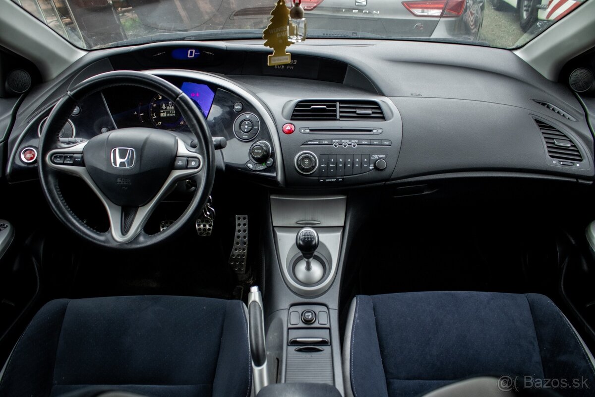 Honda Civic 8g 1.4 61kw MT/6 2006 - 13